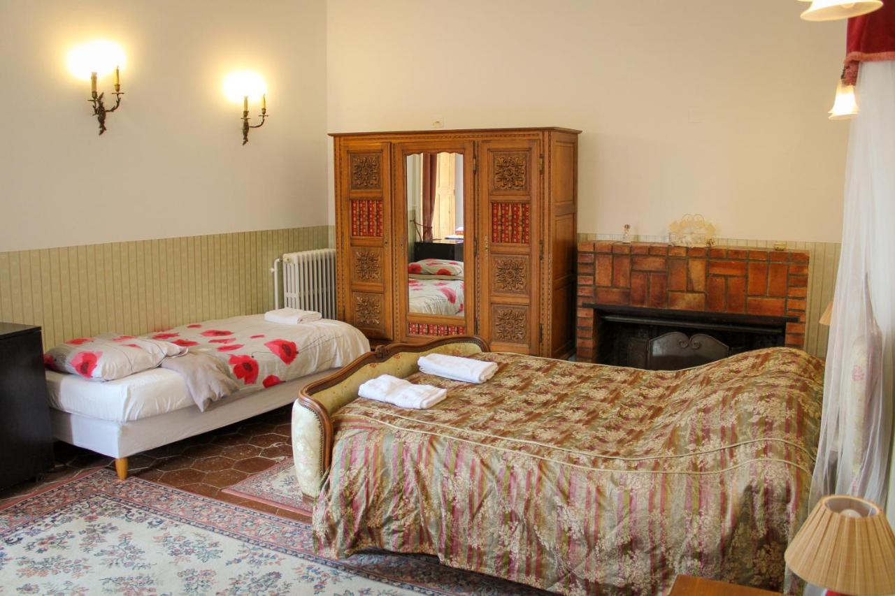 Chateau De Montaupin Bed and breakfast *