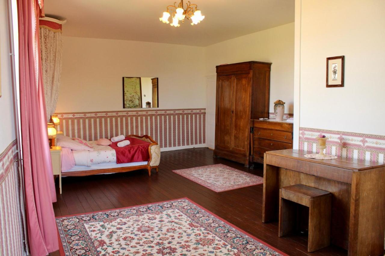 Bed & Breakfast Chateau De Montaupin *
