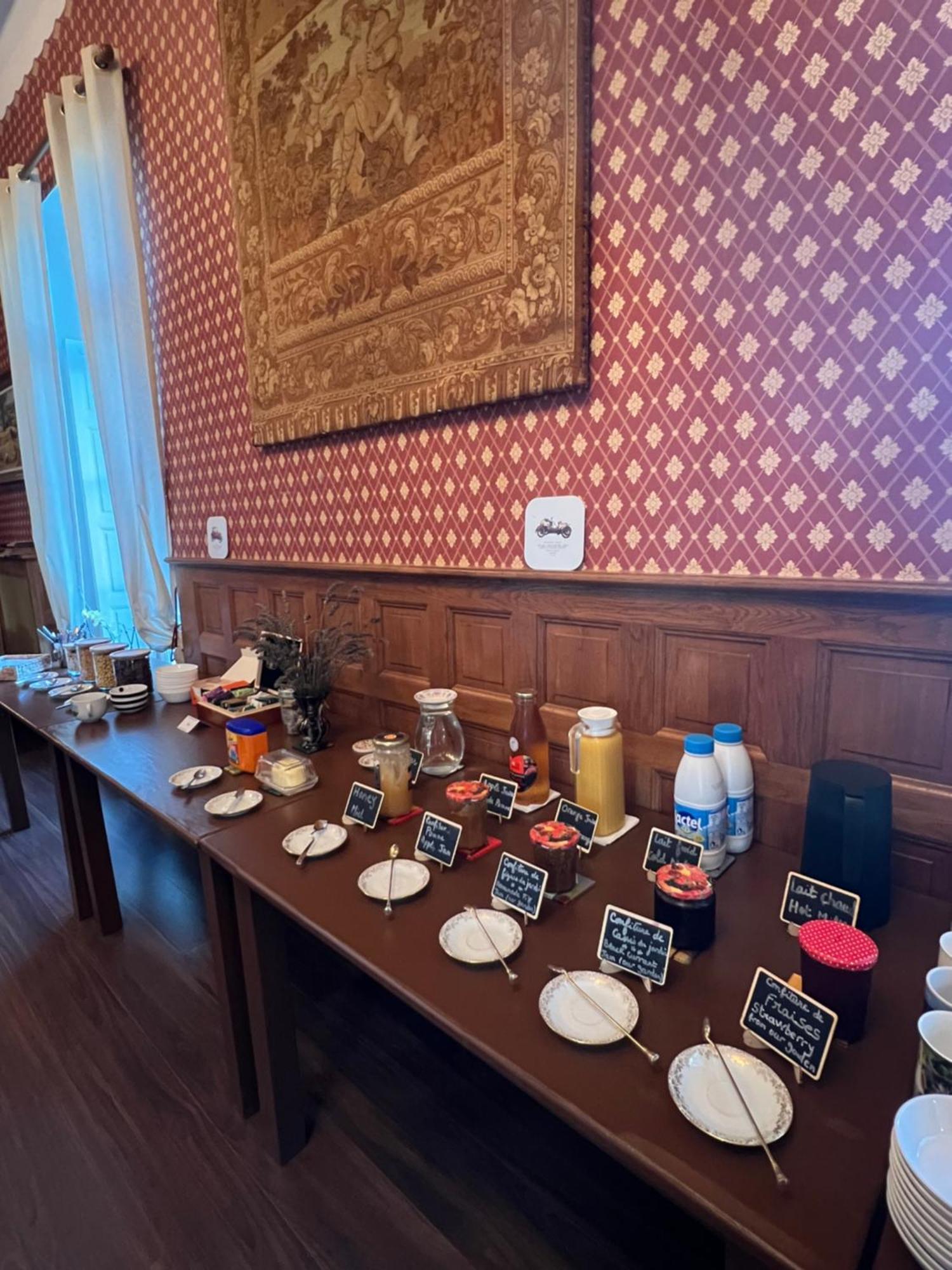 Chateau De Montaupin Bed & Breakfast